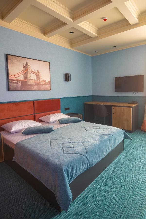 Old Bridge Hotel Dnipro Luaran gambar