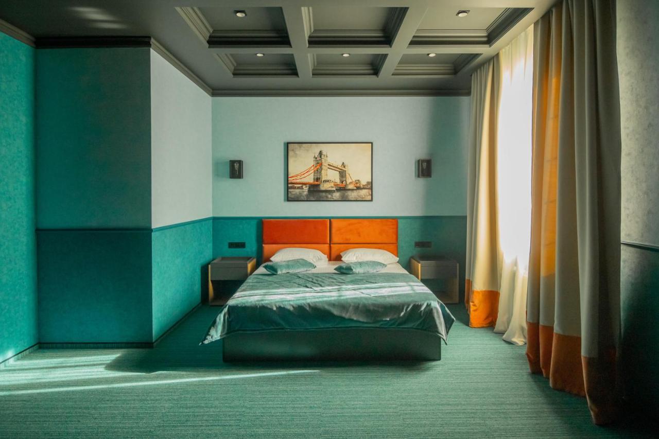 Old Bridge Hotel Dnipro Luaran gambar