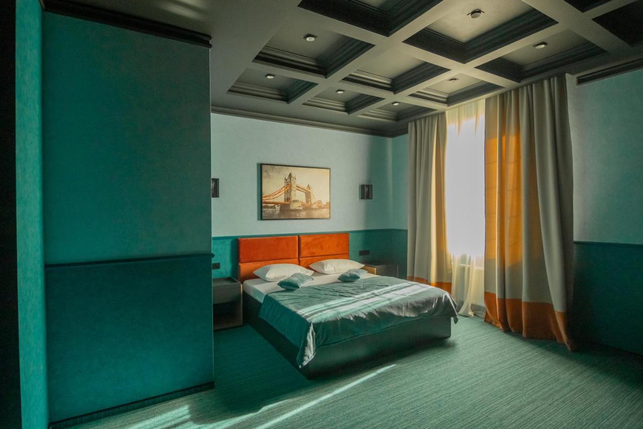 Old Bridge Hotel Dnipro Luaran gambar